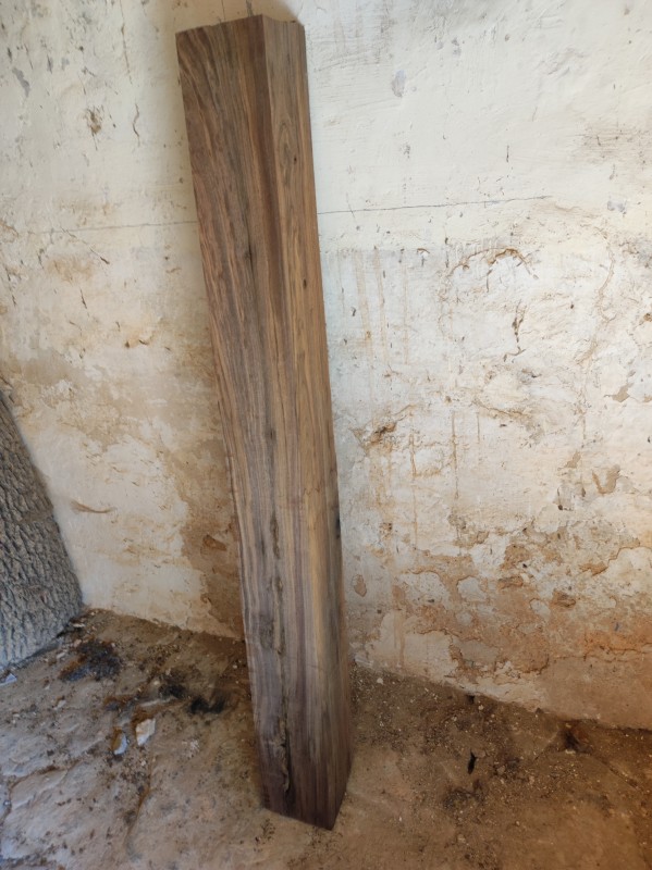 ouverture sur mur porteur, linteau en noyer